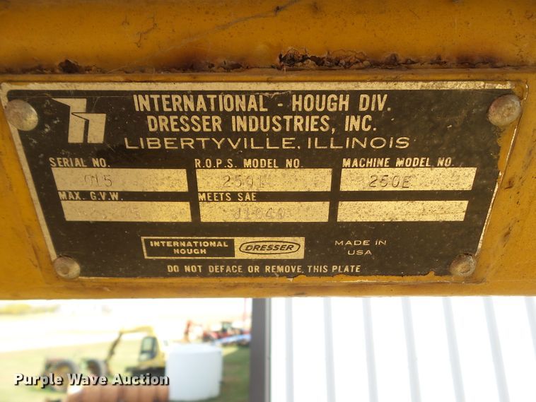 image for item HF9689 1988 Dresser 250E  track loader