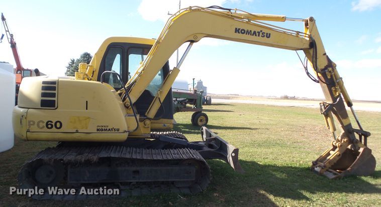 image for item HF9699 2000 Komatsu PC60-7E  mini excavator