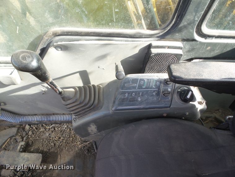 image for item HF9699 2000 Komatsu PC60-7E  mini excavator