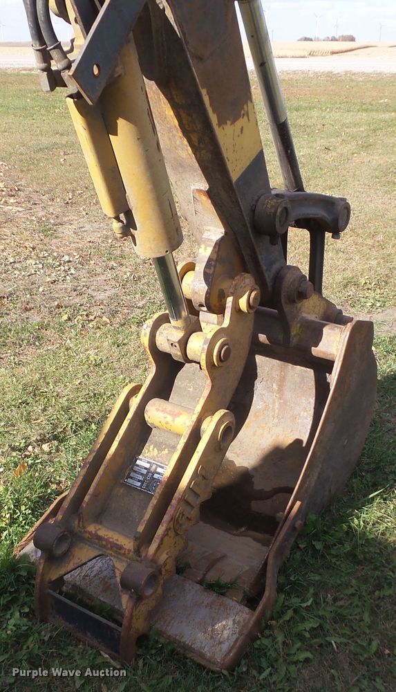 image for item HF9699 2000 Komatsu PC60-7E  mini excavator