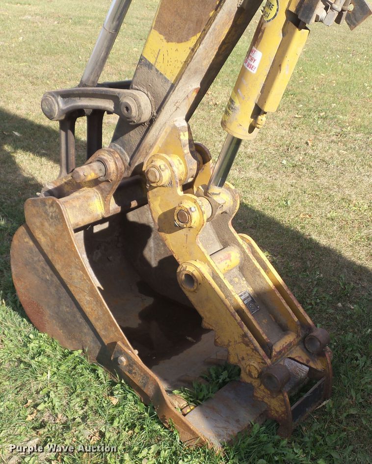 image for item HF9699 2000 Komatsu PC60-7E  mini excavator