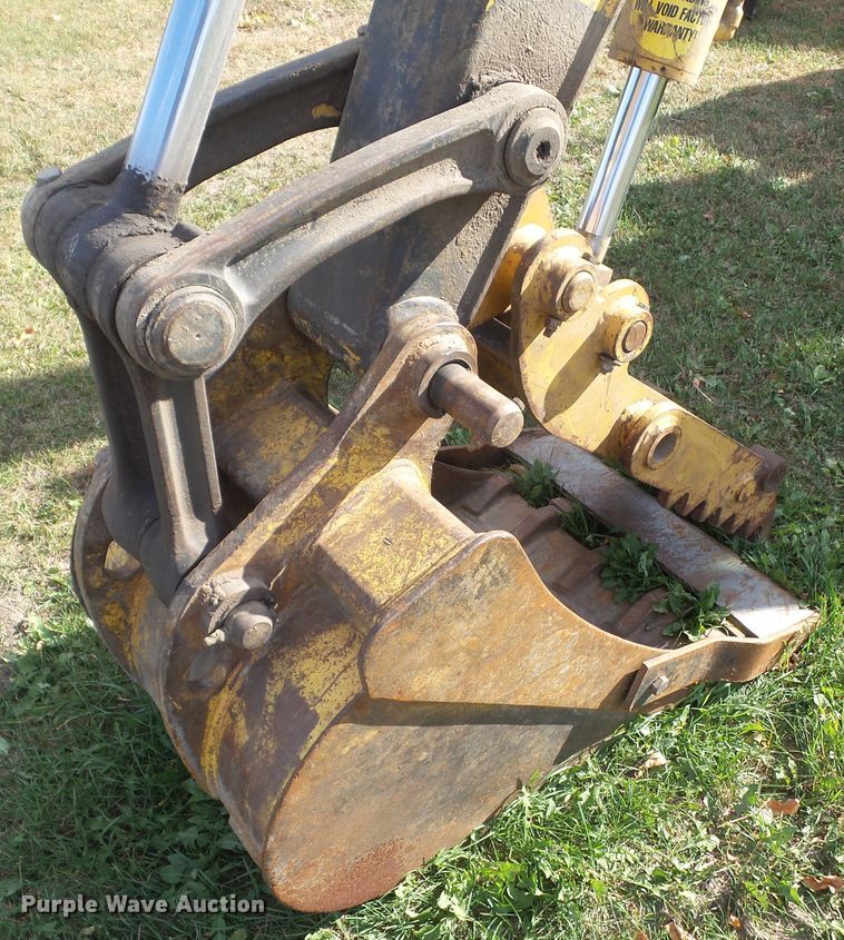 image for item HF9699 2000 Komatsu PC60-7E  mini excavator