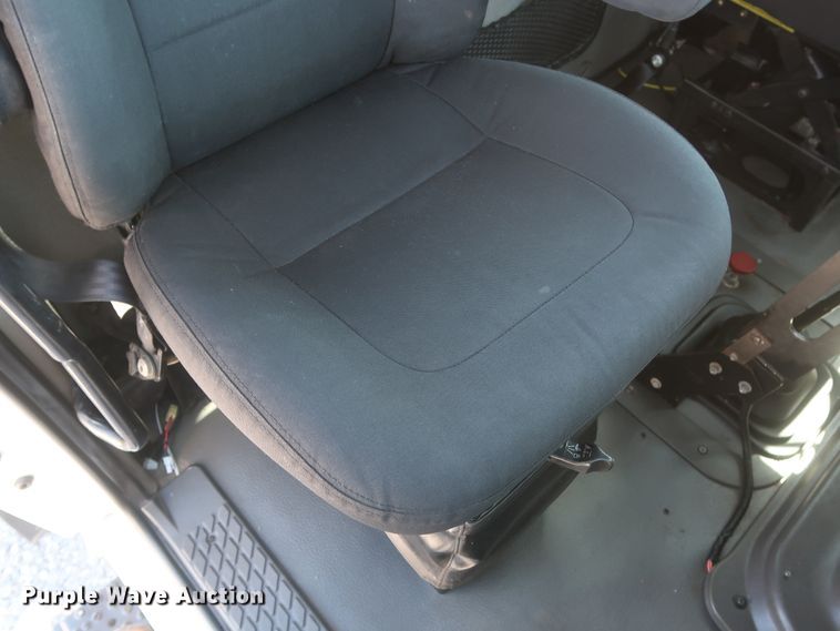 image for item HJ9404 2007 Sterling Acterra  utility truck with crane