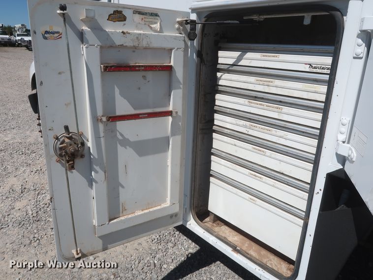 image for item HJ9404 2007 Sterling Acterra  utility truck with crane