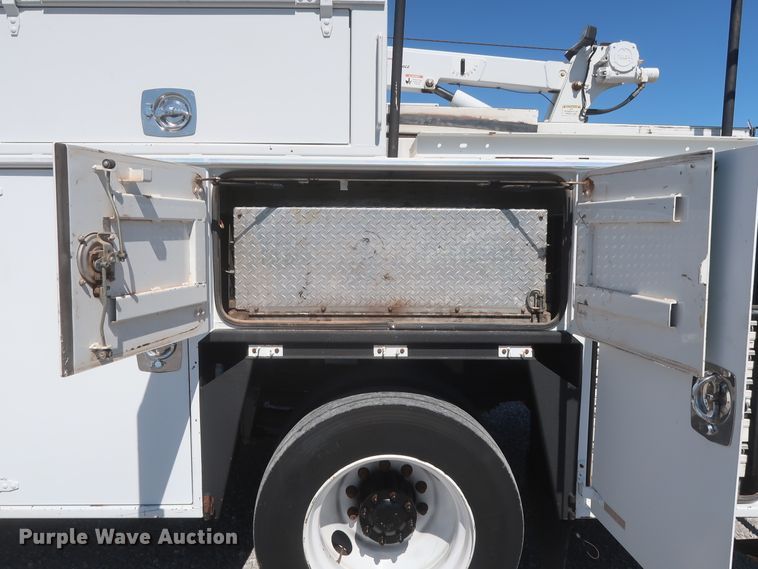 image for item HJ9404 2007 Sterling Acterra  utility truck with crane