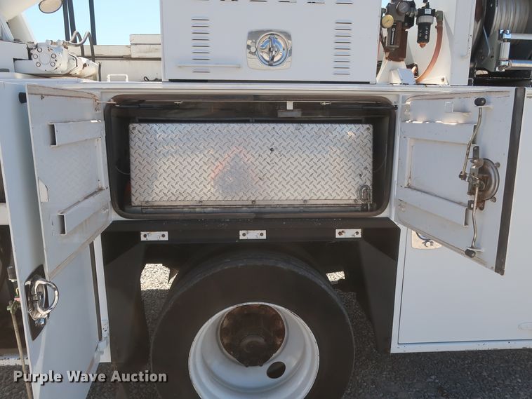 image for item HJ9404 2007 Sterling Acterra  utility truck with crane