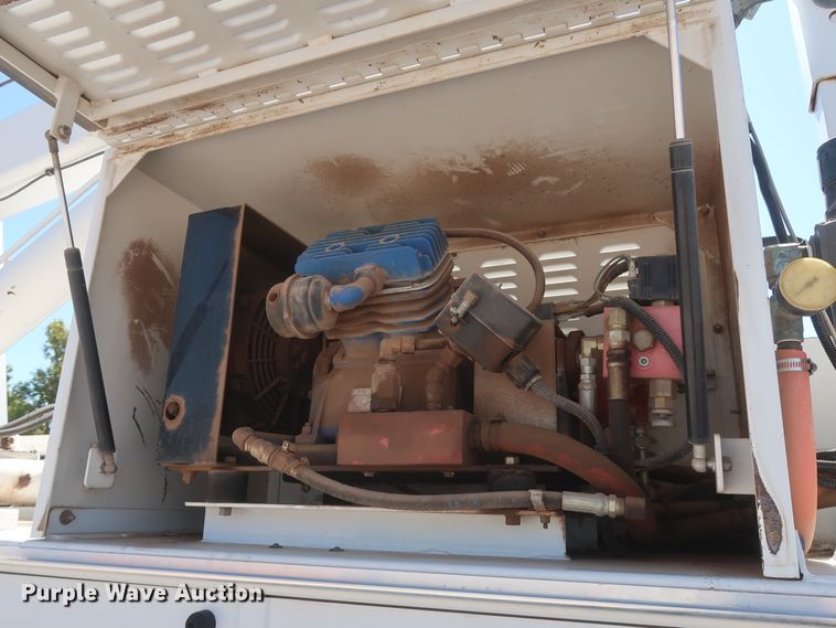 image for item HJ9404 2007 Sterling Acterra  utility truck with crane