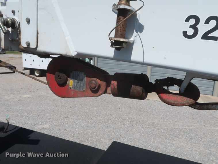 image for item HJ9404 2007 Sterling Acterra  utility truck with crane