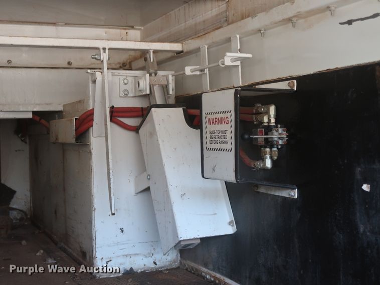 image for item HJ9404 2007 Sterling Acterra  utility truck with crane