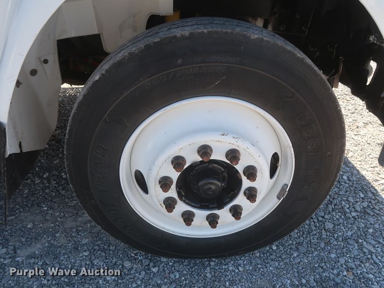 image for item HJ9404 2007 Sterling Acterra  utility truck with crane