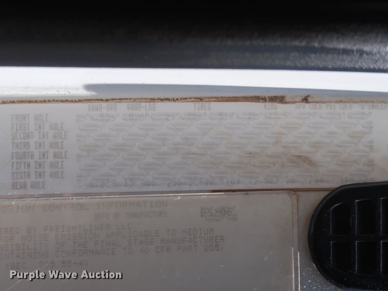 image for item HJ9404 2007 Sterling Acterra  utility truck with crane