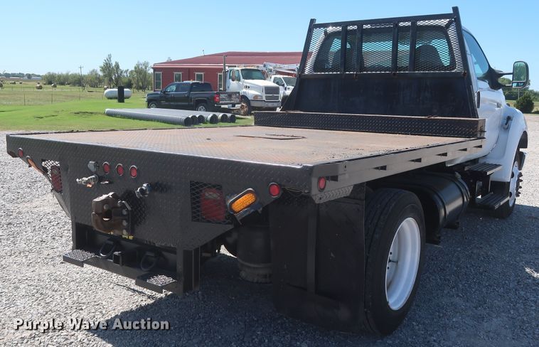 image for item HJ9409 2008 Ford F650 Super Duty XL  flatbed truck
