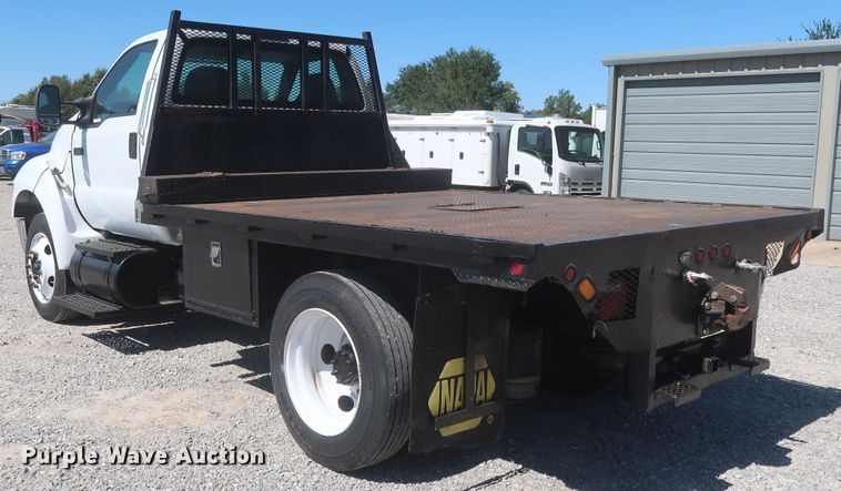 image for item HJ9409 2008 Ford F650 Super Duty XL  flatbed truck