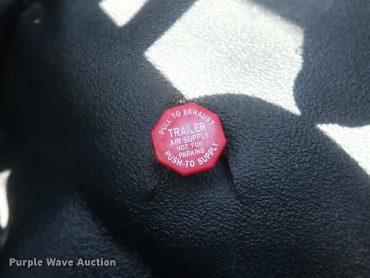 image for item HJ9409 2008 Ford F650 Super Duty XL  flatbed truck