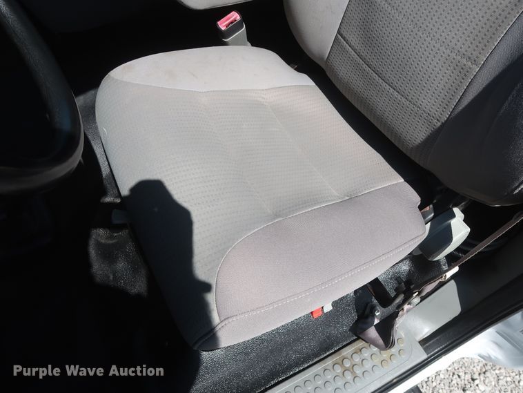 image for item HJ9409 2008 Ford F650 Super Duty XL  flatbed truck