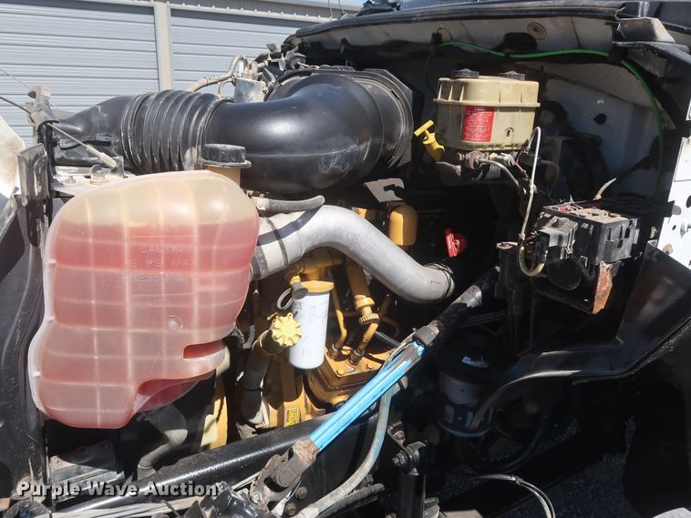 image for item HJ9409 2008 Ford F650 Super Duty XL  flatbed truck