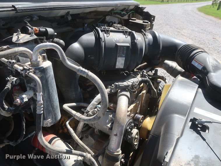 image for item HJ9409 2008 Ford F650 Super Duty XL  flatbed truck