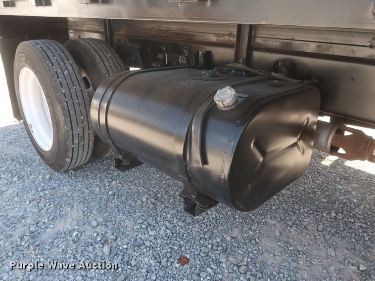 image for item HJ9409 2008 Ford F650 Super Duty XL  flatbed truck