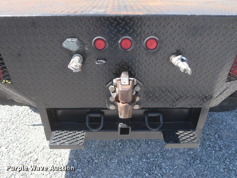 image for item HJ9409 2008 Ford F650 Super Duty XL  flatbed truck