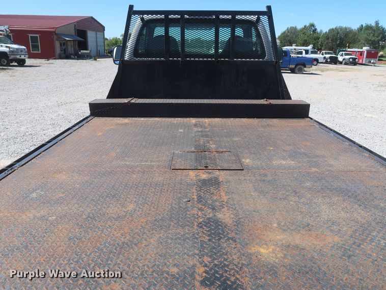 image for item HJ9409 2008 Ford F650 Super Duty XL  flatbed truck