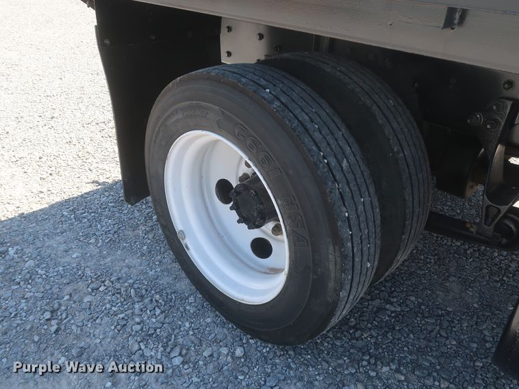 image for item HJ9409 2008 Ford F650 Super Duty XL  flatbed truck