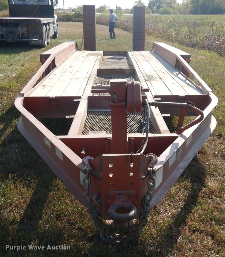 image for item HN9361 2002 Belshe T-18 equipment trailer