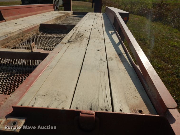 image for item HN9361 2002 Belshe T-18 equipment trailer