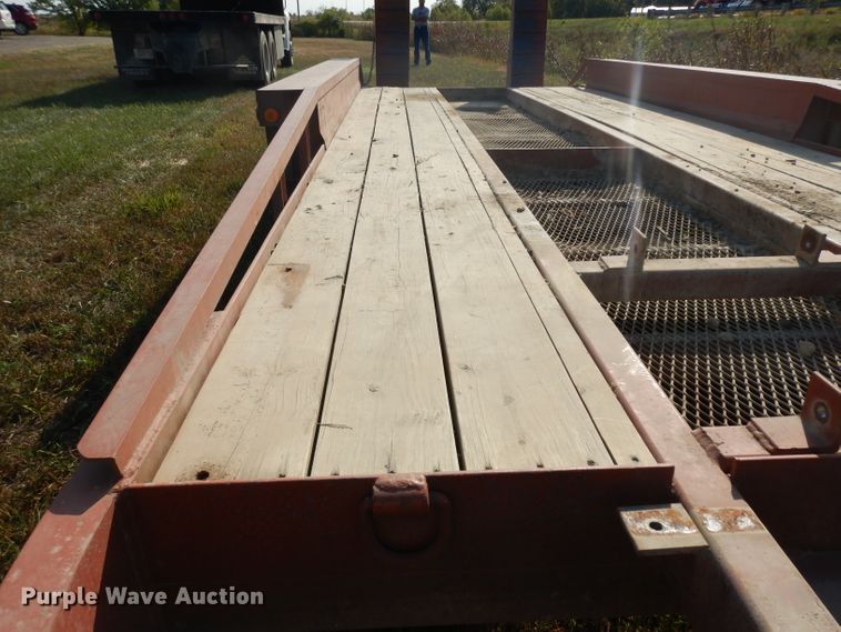 image for item HN9361 2002 Belshe T-18 equipment trailer