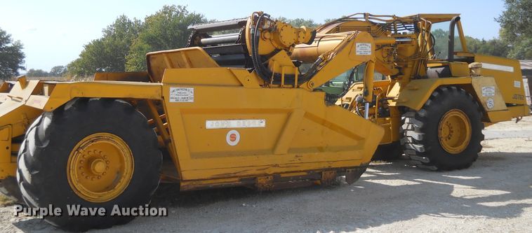 image for item HO9698 1979 John Deere JD762  elevating scraper