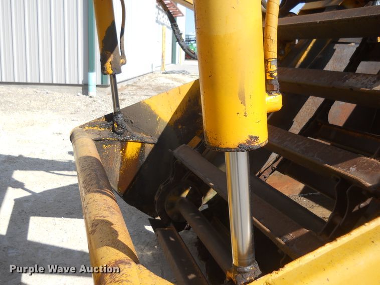 image for item HO9698 1979 John Deere JD762  elevating scraper