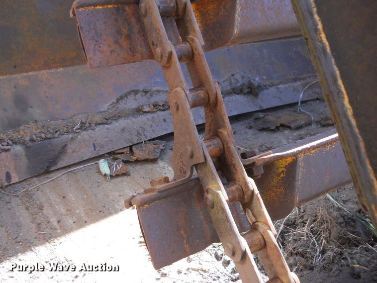 image for item HO9698 1979 John Deere JD762  elevating scraper