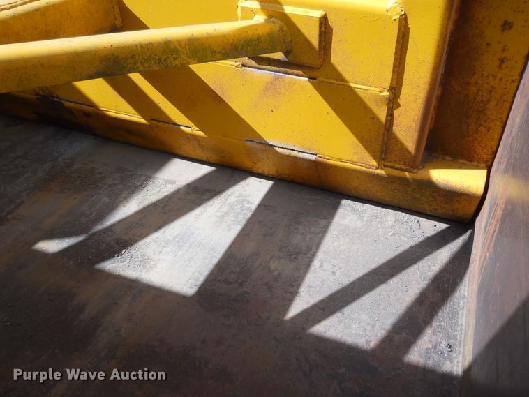 image for item HO9698 1979 John Deere JD762  elevating scraper