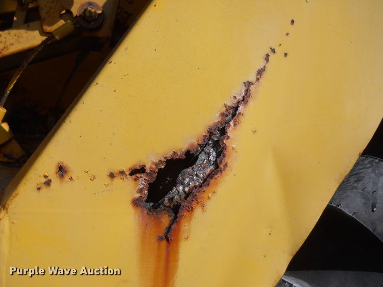 image for item HO9698 1979 John Deere JD762  elevating scraper