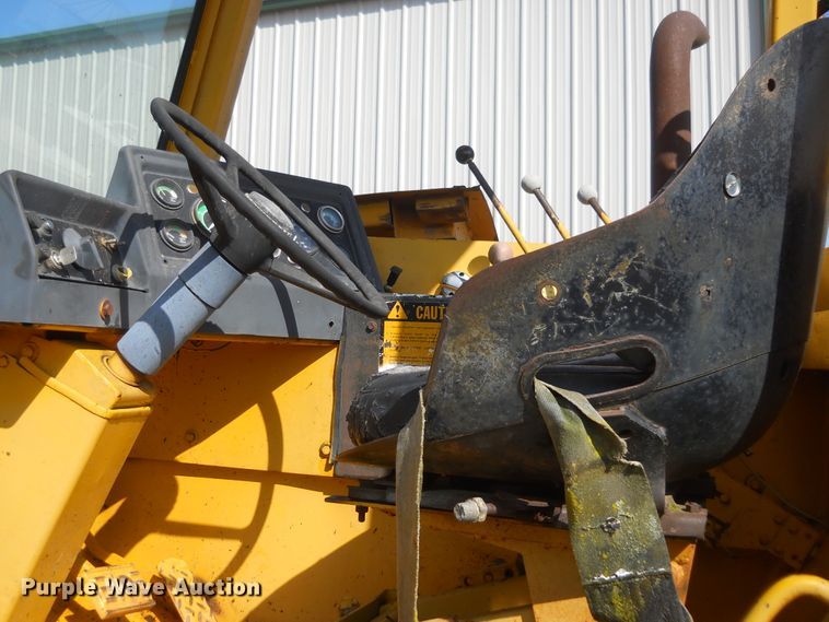 image for item HO9698 1979 John Deere JD762  elevating scraper