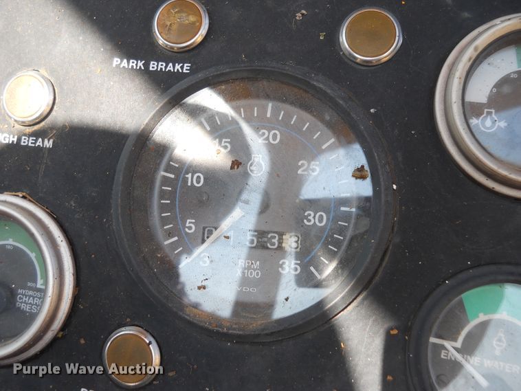 image for item HO9698 1979 John Deere JD762  elevating scraper