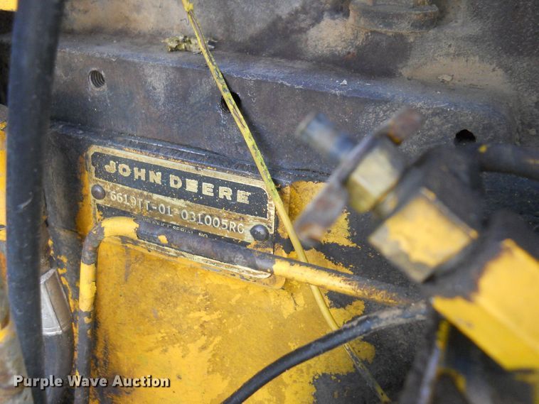 image for item HO9698 1979 John Deere JD762  elevating scraper