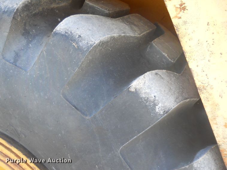 image for item HO9698 1979 John Deere JD762  elevating scraper