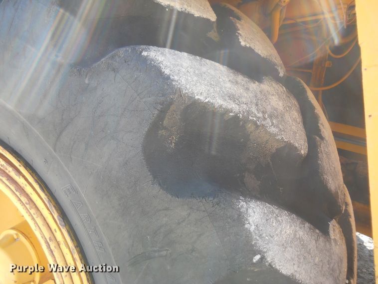 image for item HO9698 1979 John Deere JD762  elevating scraper