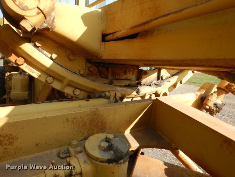 image for item HP9994 1961 Caterpillar 12E  rigid frame motor grader