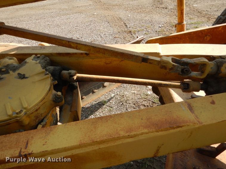 image for item HP9994 1961 Caterpillar 12E  rigid frame motor grader