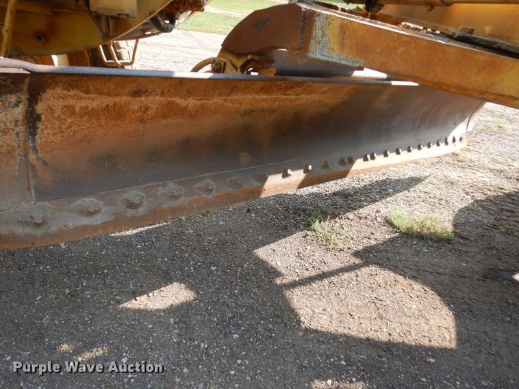 image for item HP9994 1961 Caterpillar 12E  rigid frame motor grader