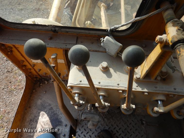 image for item HP9994 1961 Caterpillar 12E  rigid frame motor grader