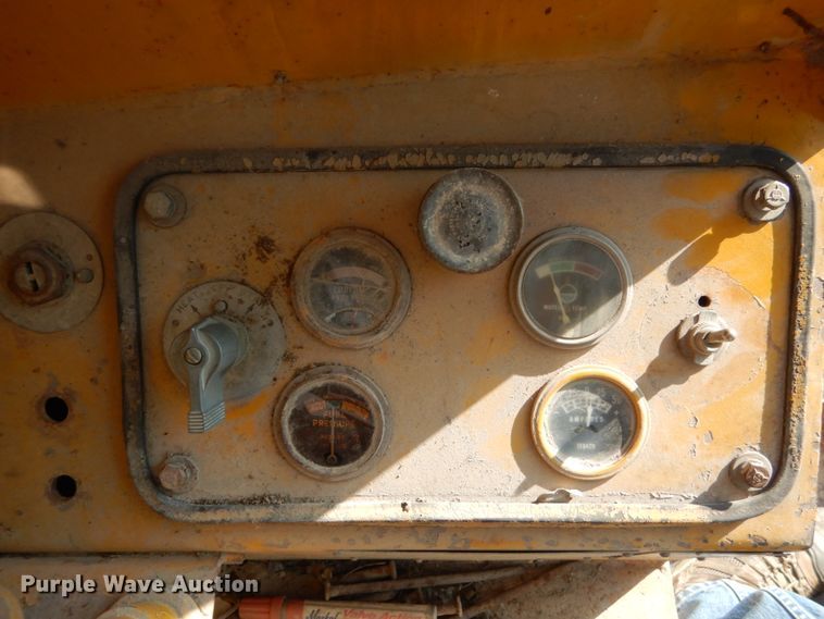 image for item HP9994 1961 Caterpillar 12E  rigid frame motor grader