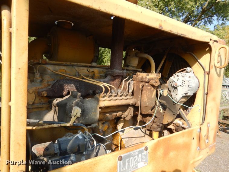 image for item HP9994 1961 Caterpillar 12E  rigid frame motor grader