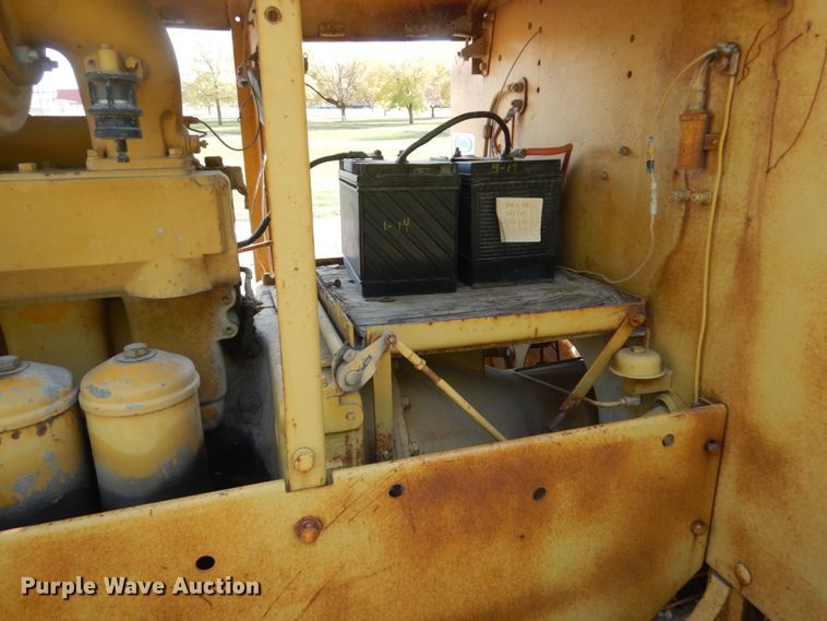 image for item HP9994 1961 Caterpillar 12E  rigid frame motor grader