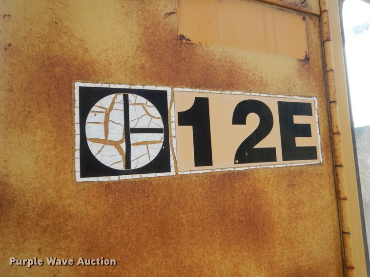 image for item HP9994 1961 Caterpillar 12E  rigid frame motor grader