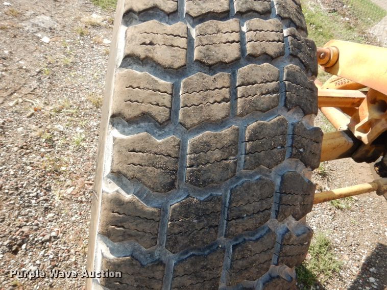 image for item HP9994 1961 Caterpillar 12E  rigid frame motor grader