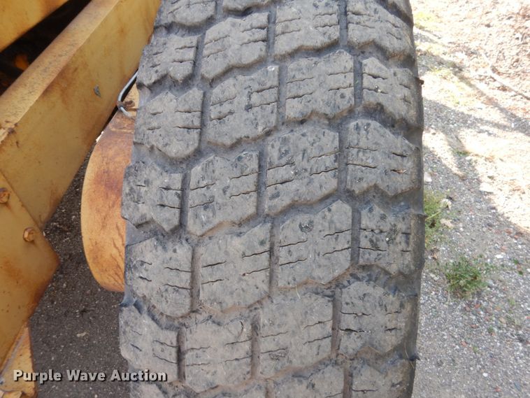 image for item HP9994 1961 Caterpillar 12E  rigid frame motor grader