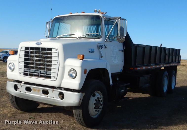 image for item HS9361 1985 Ford 9000  dump truck