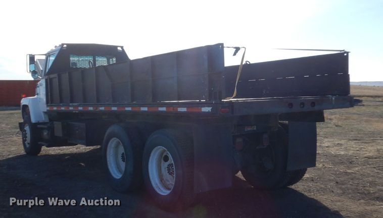 image for item HS9361 1985 Ford 9000  dump truck